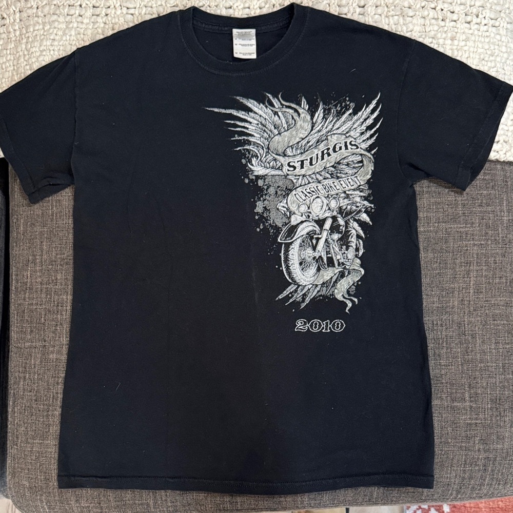 2010 Sturgis Bike Rally T-Shirt | Bikes Babes & Beer | Graphic Biker Tee